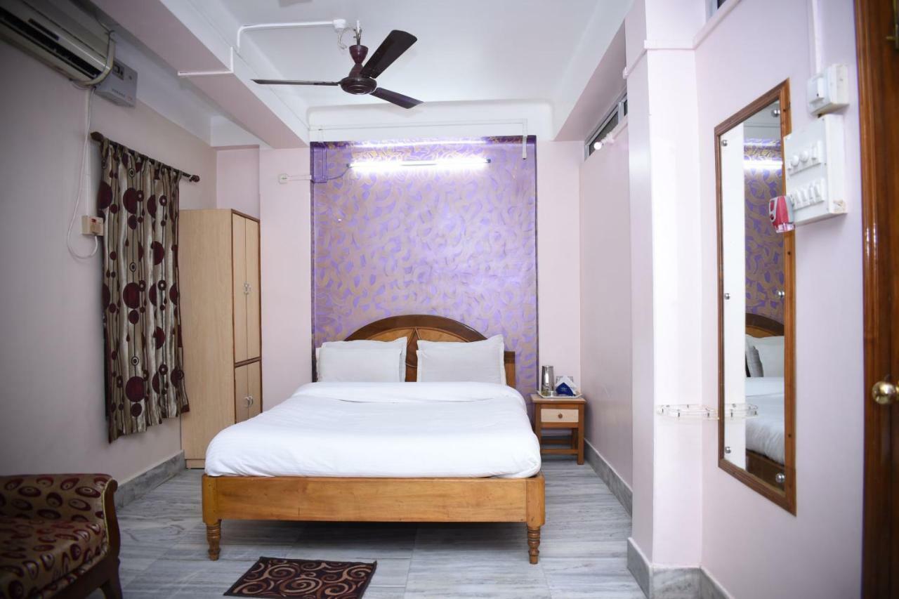 Spot On 37646 Hotel Centre Palace Silchar Ngoại thất bức ảnh