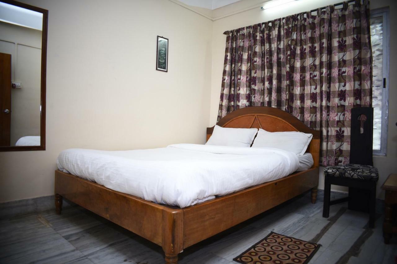 Spot On 37646 Hotel Centre Palace Silchar Ngoại thất bức ảnh